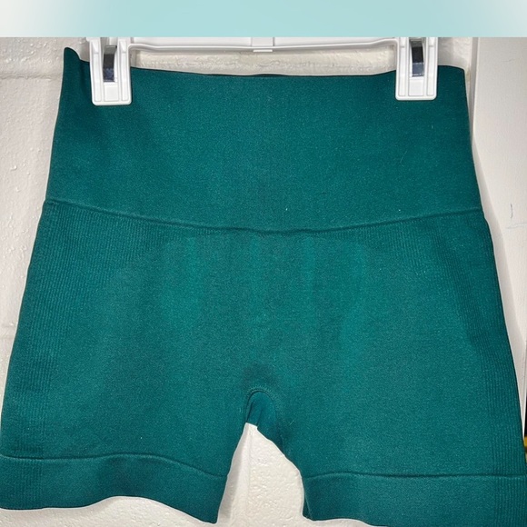 SET ACTIVE SCULPTFLEX® RIBBED BIKE SHORT MOJITO SIZE M - Picture 3 of 5